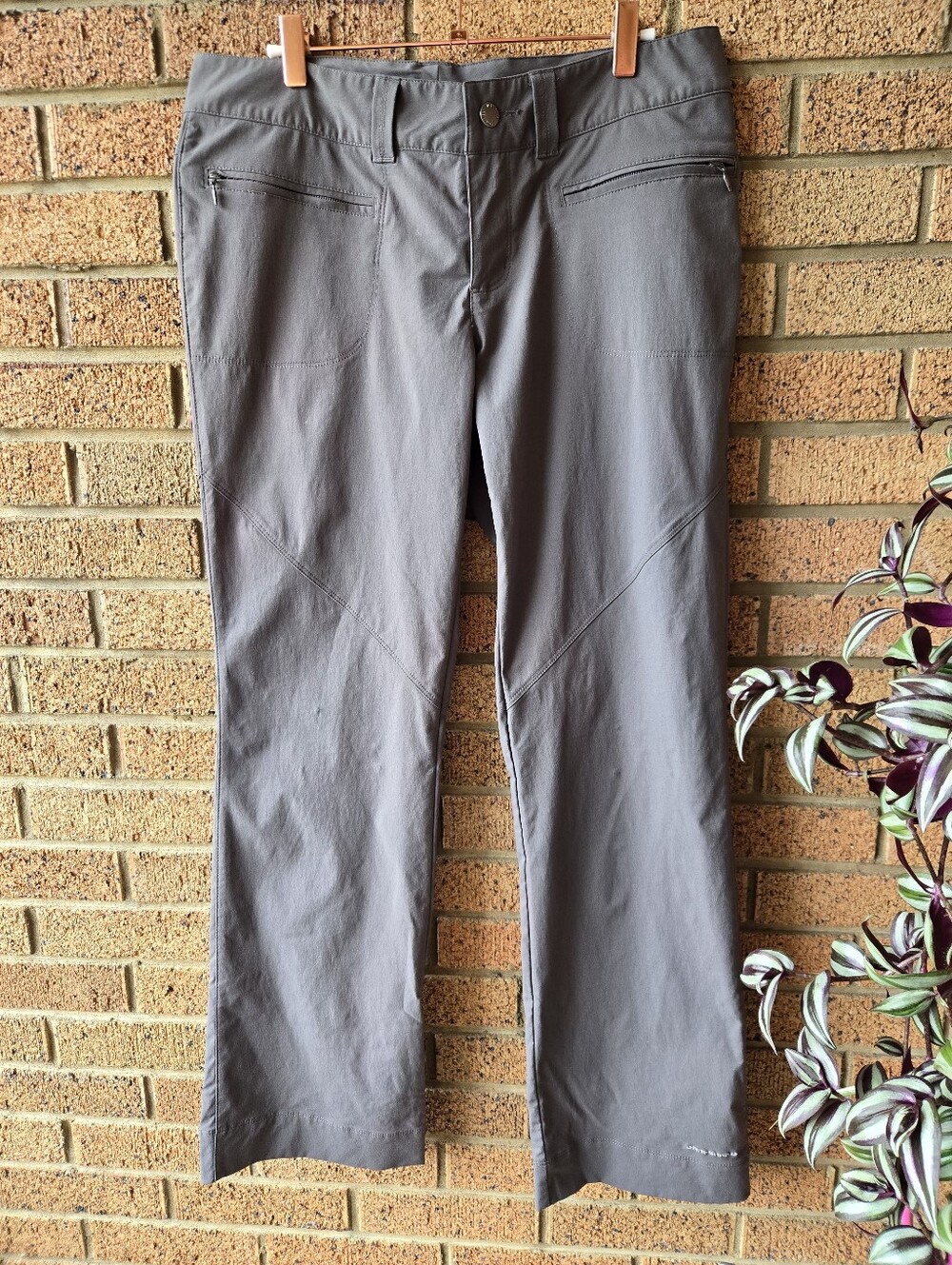 Columbia Omni-Shield Gray Technical Hiking Pants Gorpcore Utility SZ 12